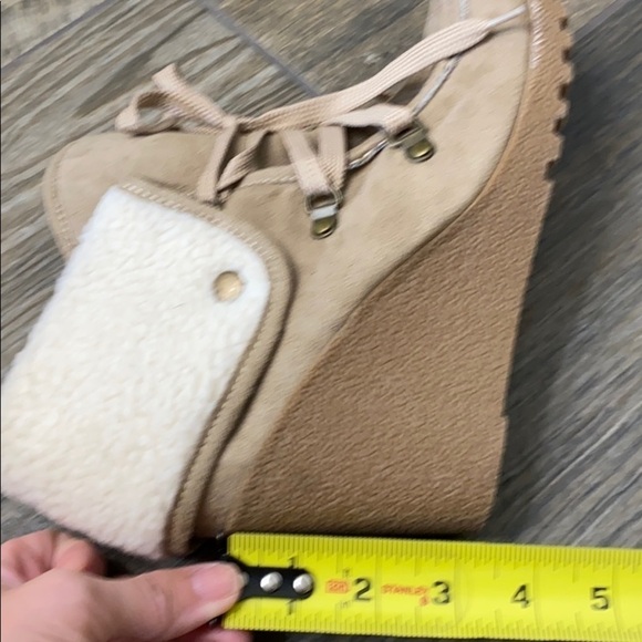 Unionbay brown faux fur lined boots size 9M - Picture 11 of 14